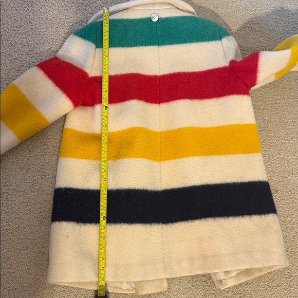 Vintage Hudson’s Bay Blanket Coat | 100% Wool | Made in Canada | 60s–70s - Picture 5 of 12